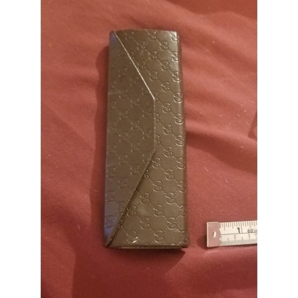 Collapsible Gucci Eyeglass Case - Picture 7 of 7